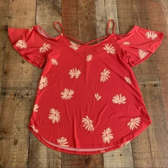 Kaileigh womens size XS off the shoulder top in pink with white flowers - Picture 1 of 8